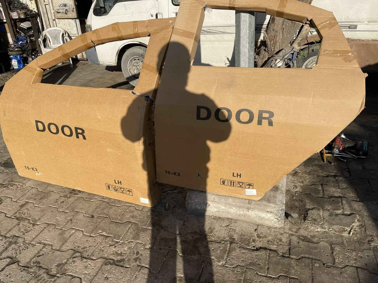 السلام عليكم
توفر ابواب k3 الصيني مع بنايد مع دعاميات 
محل كمال سوق بغداد القصر الابيض 
*********** سامر العراب
