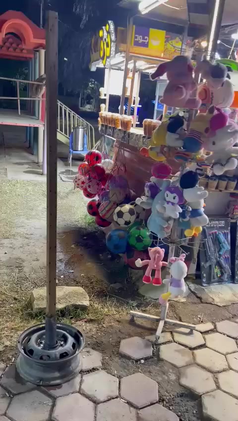 محل داخل منتزه الناصريه محل كامل مبسط وشغال تصوير قديم .
1 مكينه ازبري هوسك تركي 2 
2 مكينه عصير هوسك تركي 2 
3 مكينه سوفت موطا امبيرو 3
4 مجمده للموطا 2 
5 عارضه موطا ايطالي 9 بلانك 
6 عارضه موطا ايطالي 16 بلانك حجم كبير 
7 شاشه وكامرات كامل 
8 شوايه كص ام 5 
9 شوايه بركر سلستيل 
10 مكينه شعر بنات 
11 سبلت 
12 مسواك داخل المحل كامل يعني تجي تبسط بس 
فدوه بس الشراي يدخل 
***********
