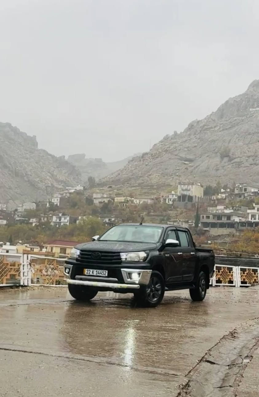 تویوتا هایلوکس مودیل 2018 
گیر توماتیک 
بدون سبغ ، فقط بیها pdr صغیر 
ماشیە 115 الف کیلومتر 
رقم سنویە جدیدە حتی 2029 
تحویل غرامە کل بشرطـ 
*********** اكر, نينوى
