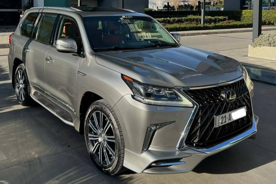 لێگزز ‏ 2018 مواسەفات Lx570  
خلیجی برێمی دەرەجە یەک
سوپەر سپۆرت
 قەپات مواسەفات
٩٠٠٠٠ کم ڕۆشتووە
فول مواسەفات
ناو قەیسی
تایە و باتری و هەموو شتێکی تازەیە
کامل سێرڤسی بۆ کراوە
هەموو گیانی بەشەرت هیچی پێوە نیە 
سەنەوی تازەیە و تەحویل و غرامە بە شەرت

سـعـر : لە کۆمێنت داوابکە ڕاستەوخۆ بۆت دێت 📥 

گێر و مەکیەنەی بەشەرت 
هیچ کێشەیەکی تێدا نییە 

ژمارەی خاوەنەکەی 
***********
