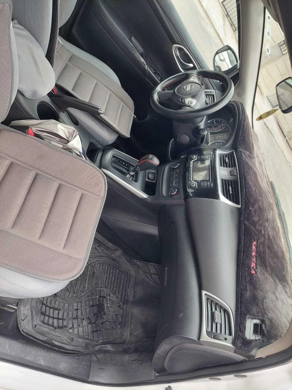 نيسان سنترا 2017 رقم اربيل 
بيها قطعتين صبغ بدون دواخل
بيها بارد شوي
مكاني اربيل 
سعر 120$
***********
