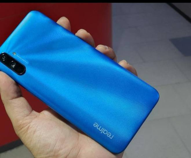 للبيع 📱
جهاز Realme C3 الأحمر ❤️
✨ المواصفات:
رام 3GB
ذاكرة 64GB
معالج G70 ممتاز للألعاب 🔥
مناسب للببجي والاستخدام اليومي
الشاشة نظيفة جدًا ولمس سريع
ويا حماية شاشة
الجهاز شغال طبيعي بدون مشاكل
السعر: 80 وبي مجال للجادين 💸
للتواصل خاص 📩


**إذا كنت صاحب هذا الإعلان وتريد حذفه لأي سبب، رجاءا أرسل رسالة إلى الدعم الفني**