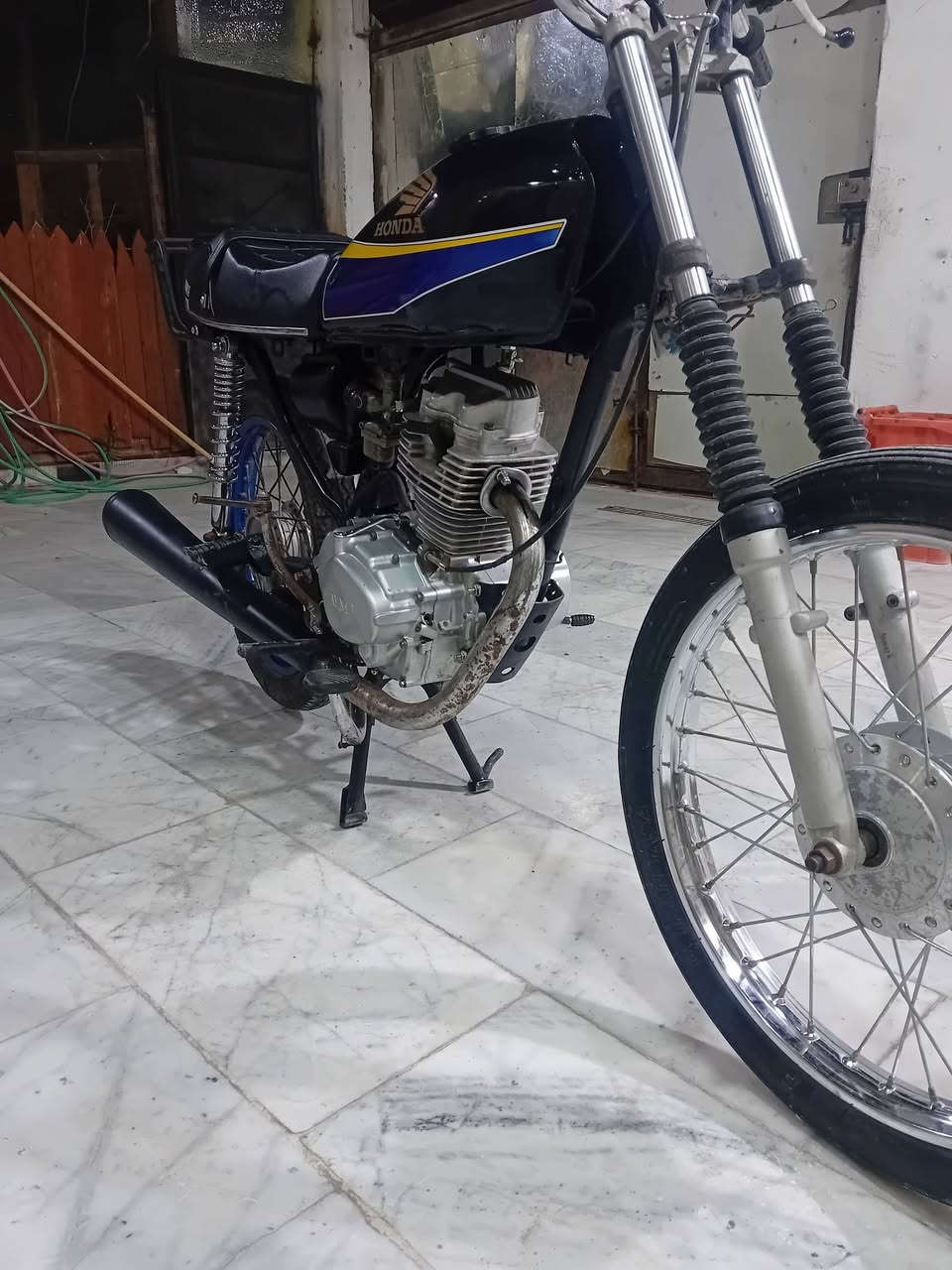 دراجه ايراني محرك نامه ما مفتوح سعر٣٥٠ وبيها مجال قليل ماكان زبير واتساب فقط 0778119593


**إذا كنت صاحب هذا الإعلان وتريد حذفه لأي سبب، رجاءا أرسل رسالة إلى الدعم الفني**