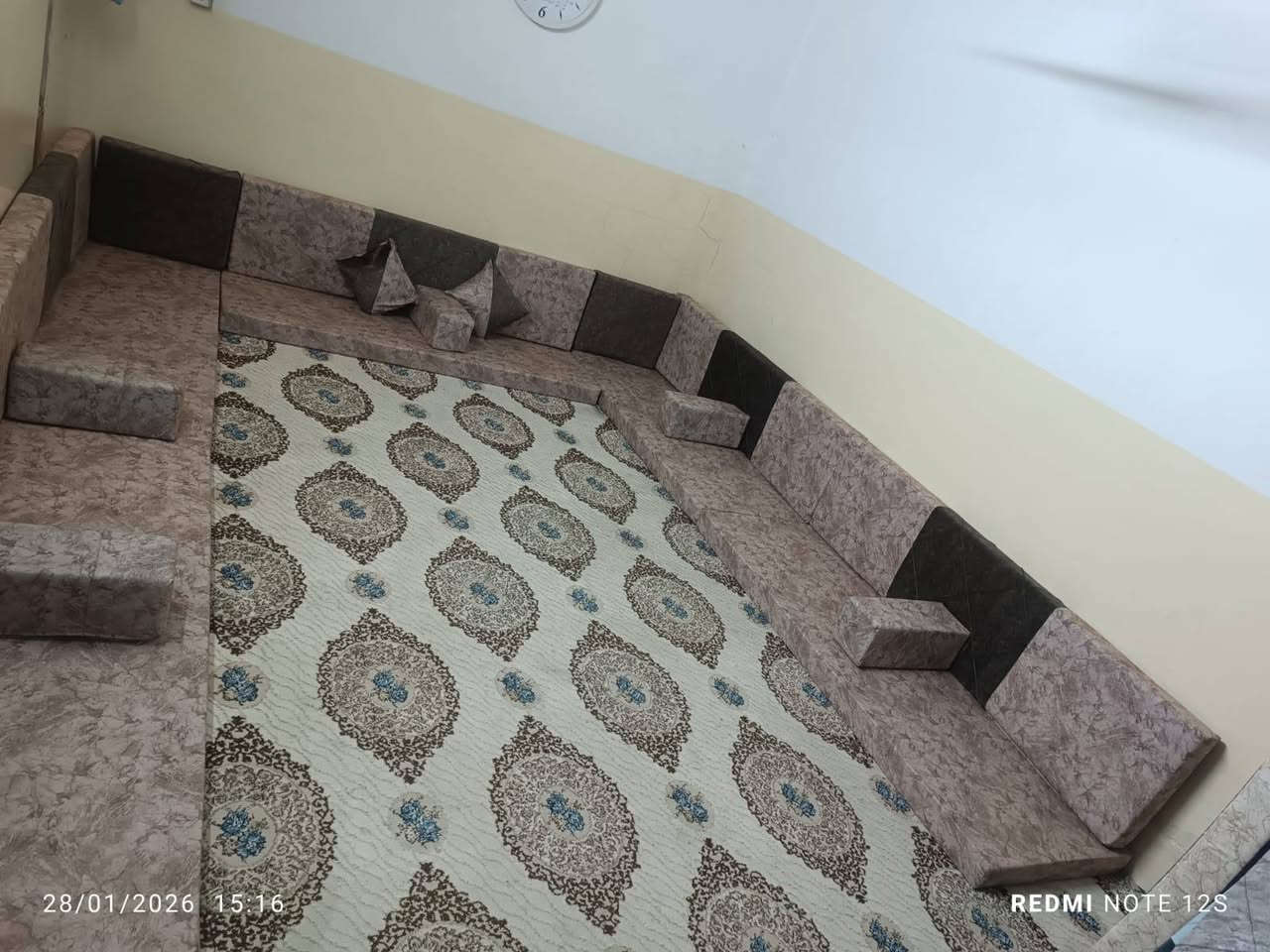 مد عربي جديد غير مستعمل  للبيع في اربيل سماكة ١٠ سم ضغط تواصل واتس او خاص***********
