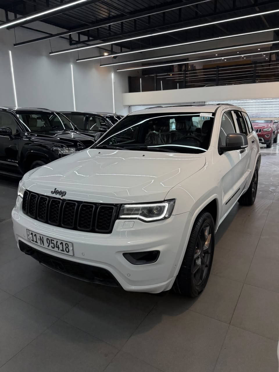 قطعه من النوادر 📍👨🏻‍🦳
سلام عليكم جيب  فول 1/1  (  جديده اخت زيرو)

الموديل 2021  (خليجي) . وكالت هارلم السياره 

اللون: ابيض 

المحرك : V6.  3.6L . 

العداد :  46 الاف mi  شرط حقيقي .  

رقم بغداد الجديد كامل تحويل ثاني

 سياره بعده بوضع شركه نايلون الشركه بل كشنات 

  

المواصفات فوول للخير 

*قياده ذاتيه 

*داخل ماروني 

* دفع رباعي 4x4 . 

* رادار جانبي مع مانع تصادم .

* تحذير الخروج عن المسار ⚠ . 

* تحذير النقطة عمياء ⚠ .

* شاشات خلفية . 3

*داخل جملي قرميدي المميز 

* نظام الاسطفاف الآلي (اوتو بارك) .

* ويل قياس 20 انج .

* سقف بانوراما . 

* شاشه كبيرة 8.4 انج . 

* نظام الخرائط (GPS) .
. 

* ستيرن كهربائي . 

* المصابيح الأمامية زنون .

* كشافات الضباب زنون .     

* تشغيل عن بعد .

* صندوق كهربائي .

* مقصورة الركاب من الجلد الفاخر .

* حفظ وضعيات الجلوس (ميموري) . 

* المقاعد الأمامية كهربائية .

* المقاعد الأمامية تبريد وتدفئة .

* المقاعد الخلفية تدفئة .

* مشغل اقراص CD/DVD . 

* سستم صوت هارمون كوردون . 

* حساسات أمامية

* حساسات خلفية . 

* كاميرا خلفية .

* تدفئة ستيرن . 

* بخاخ ماء على المصابيح الامامي.

* المرايا الجانبية قابلة للطي .

* مرايا متحسسه للضوء العالي . 

* مانع تصادم خلفي .

* مقود السائق من الخشب . 

* بلوتوث تلفون . 

* محدد سرعة . 

* نظام التشغيل والاطفاء الاوتوماتيكي ( Auto Start System ) .

* نظام بريك اوتماتيكي ( Auto Break System ) .

رقمي ***********

 

مكاني بغداد
