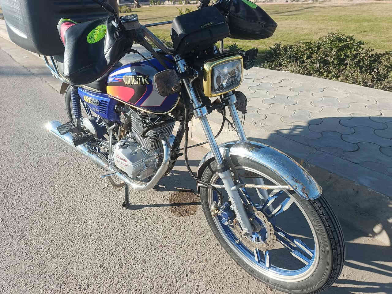 دراجه إيراني للبيع موديل 2022 أدوات السعر ٦٠٠
محرك جديد و الدراجه خير من الله تجي و شوف 
الرقم ***********
غير متواجد على فيس بوك
