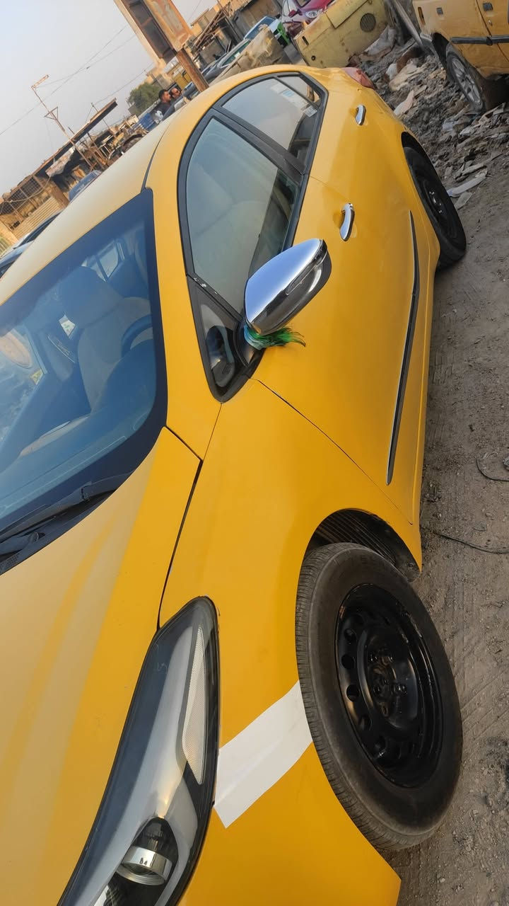 السلام عليكم سيراتوة موديل 17 رقم مثنى حادث جاملغ امامي وبيهة طخة يم بك الايت مكينة  كير خير من الله حدادية زينة تخم تاير شاشة وكامرة  خط وبحث مصفرة سعر 115 وبيهة مجال *********** مكان سيارة الرميثة
