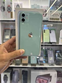 نقد او اقساط  ايفون 11 اخو الجديد ذاكرة 128 بطارية 89 جهاز بلادي  وتر ...