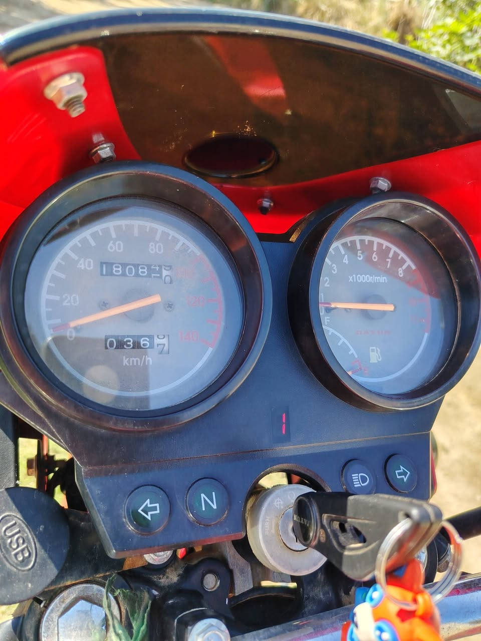 السلام عليكم
دايون للبيع
موديل ٢٠٢١ أوراق اصولي تترقم 
طالعه من الوكيل ٢٠٢٥
مكفوله كفاله عامه كل نقص مابيها
سعرها ١٧٠٠٠٠٠ وبيها مجال حك الجيه
رقم راعيها ***********
