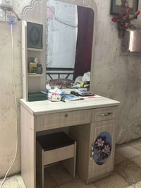 ميز تواليت للبيع ٠٧٧١٢١٨٨٥٣٧
