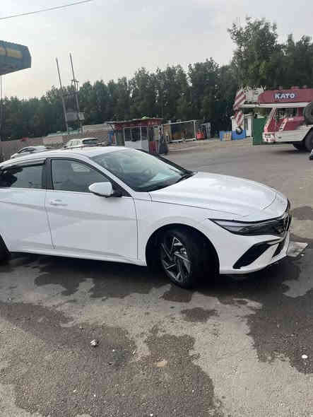 السلام عليكم النترا هايبرد 2024 فول موصفات ماعدا الكشنات وارد كوري مو تجميع ماشيه 13الف كيلو بعدها زيرو بدون ايرباك شاصي لغد كير مكينه كفاله حادثها جاملغات ثنين وشخوط صور الحادث موجوده مكاني بغداد سعر 152ورقه وبي مجال بسيط رقمي ***********
