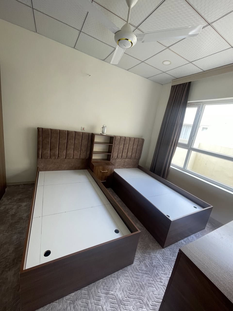 🏡 لأن الراحة تبدأ من غرفة النوم...
تصميم عصري بلمسات أنيقة وتفاصيل مدروسة ليمنحك مظهراً راقياً وعملياً في الوقت نفسه.
جودة بالتنفيذ، وأناقة تدوم لسنوات. ✨
للطلب والاستفسار مراسلتنا على الخاص. 📩
#غرف_نوم #أثاث #ديكور #تفصيل_أثاث


**إذا كنت صاحب هذا الإعلان وتريد حذفه لأي سبب، رجاءا أرسل رسالة إلى الدعم الفني**