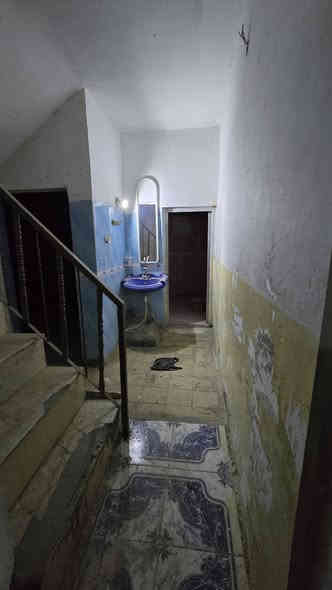 السلام عليكم بيت للبيع طابو صرف في منطقه الأمين الثانيه فلكه الحدادين المساحه ١٠٠ متر للأستفسار الأتصال على الرقم *********** 
أو مراسله الصفحه
