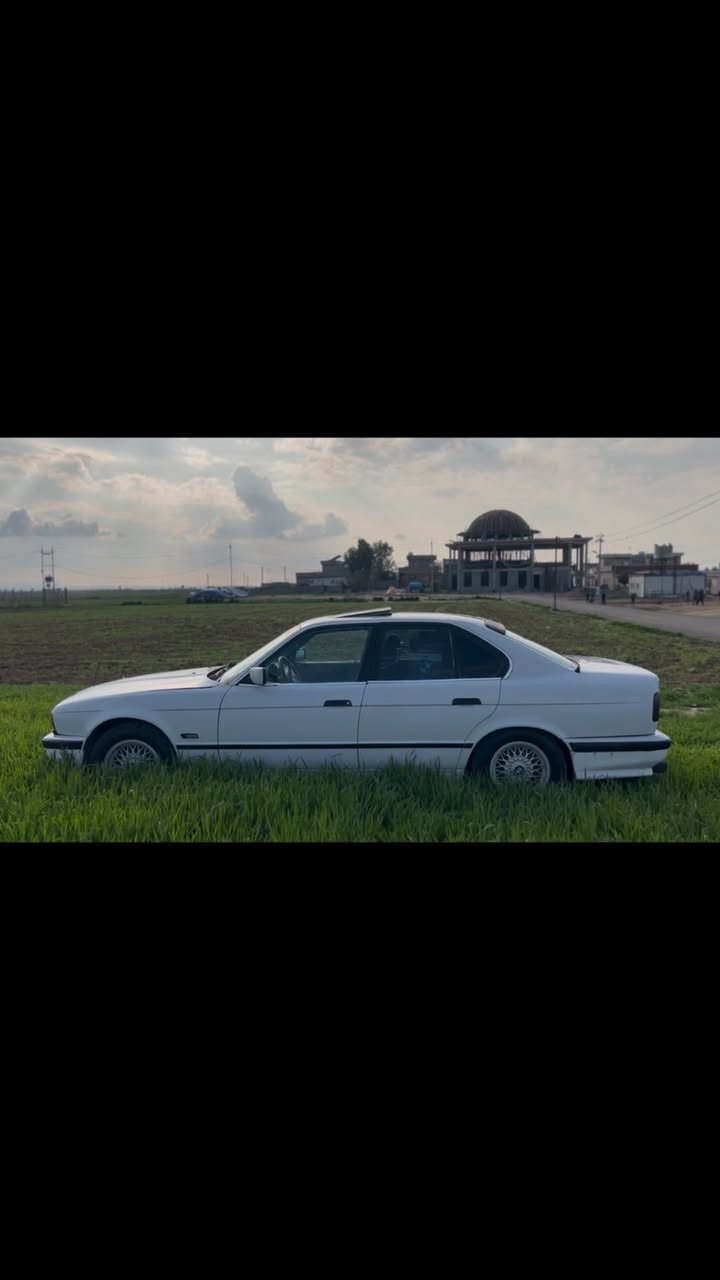 مۆدێل ٩٣ سلایت تەبرید سارد و گەرم ٥٢٠ی کەپس بیلاد گێر عادی بۆ فرۆشتن و گۆڕینەوە ئەگەر مشتەری ئەوە ژمارەکەمە واتسئەپیشی لەسەر ***********
