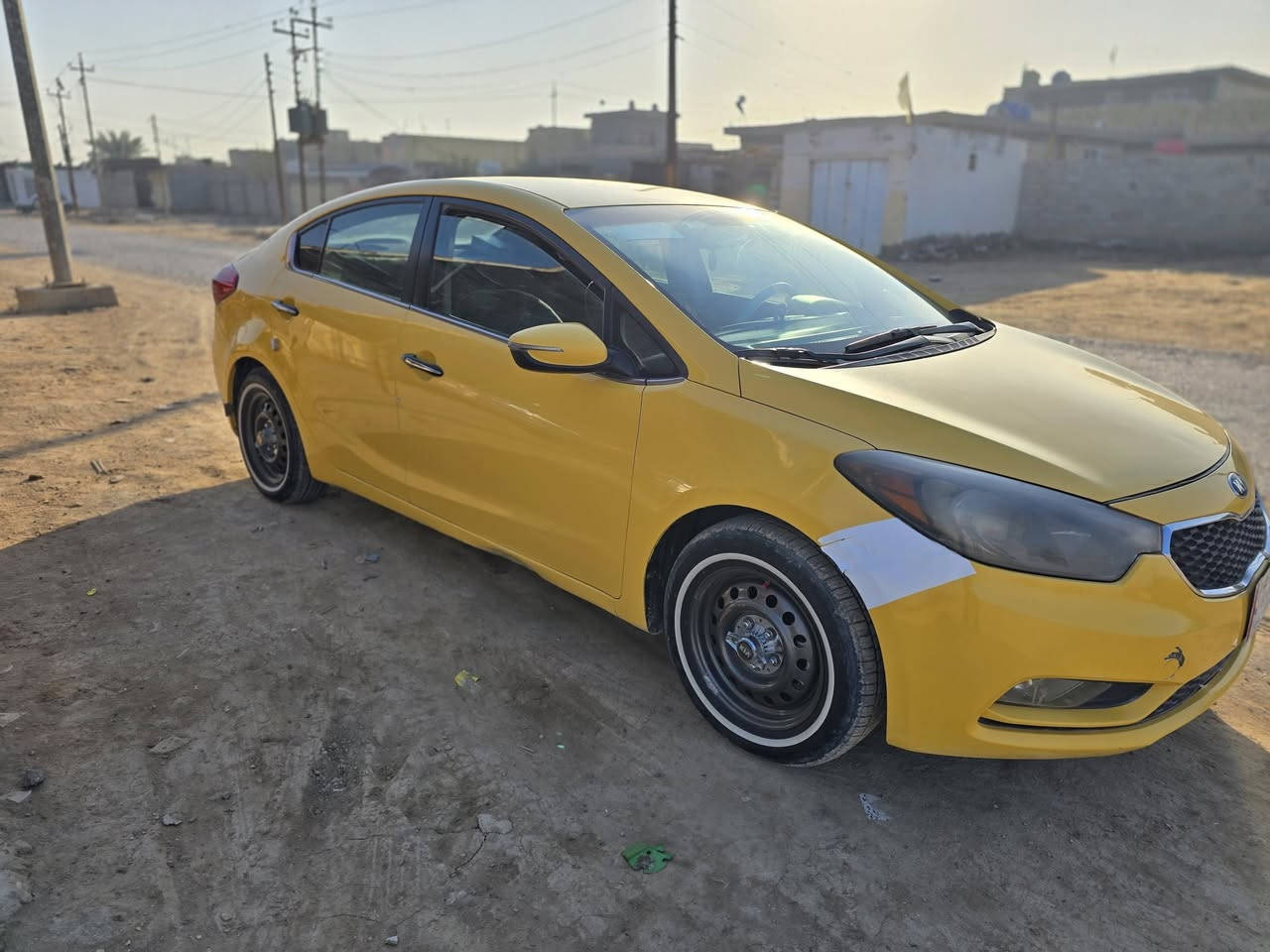 سلام عليكم فورتي موديل 14 وارد أمريكي حادثها بسيط جاملغ خلفي، بدون عابر سونارها موجود. رقم بغداد دولي المالك ديوانية مصفرة هيئة وغرامات. السيارة، جاهزة من كلشي . مكان ديوانية  السعر ١٠٠ وبيها مجال ***********
