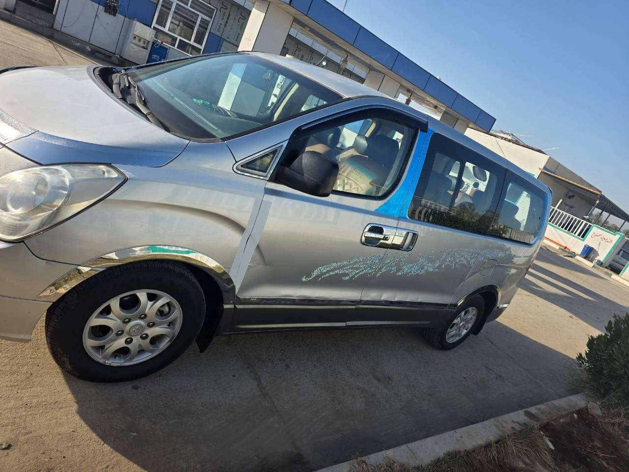 السلام عليكم استاركس للبيع موديل ٢٠٠٨ السياره كفاله عامه من صبغ وتبديل والضربه
محرك بيه بخار
والباقي كله كفاله السياره مال بيت حته سوبايه من شركه لسه ممشدوددتله رقم بابل انكليزي الشراي يتصل ( ***********) السعر ١٢٨
