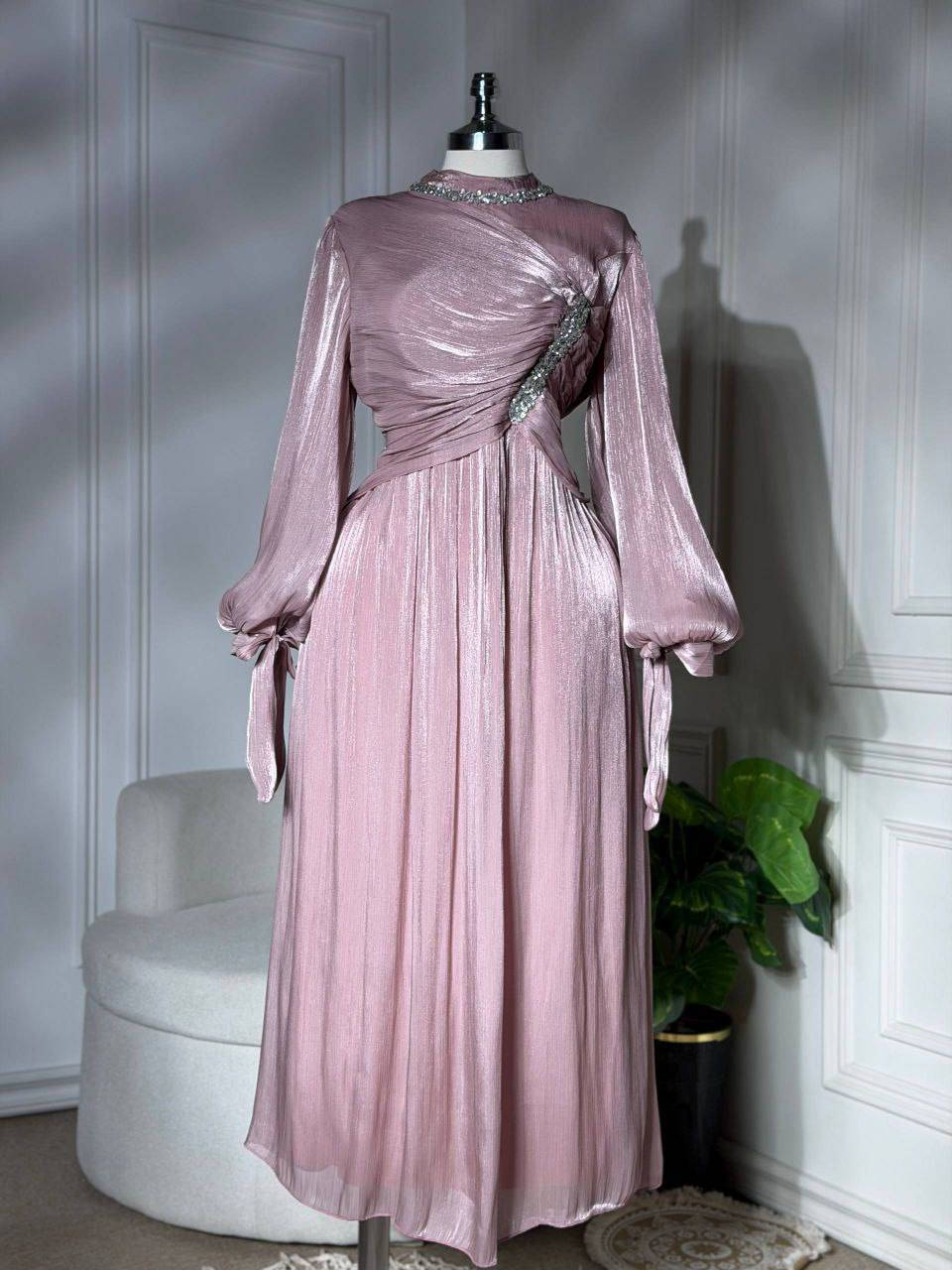 فستان العيد❤‍🩹
خامة هوريم دابل تركي
38-40-42-44-46-48


**إذا كنت صاحب هذا الإعلان وتريد حذفه لأي سبب، رجاءا أرسل رسالة إلى الدعم الفني**