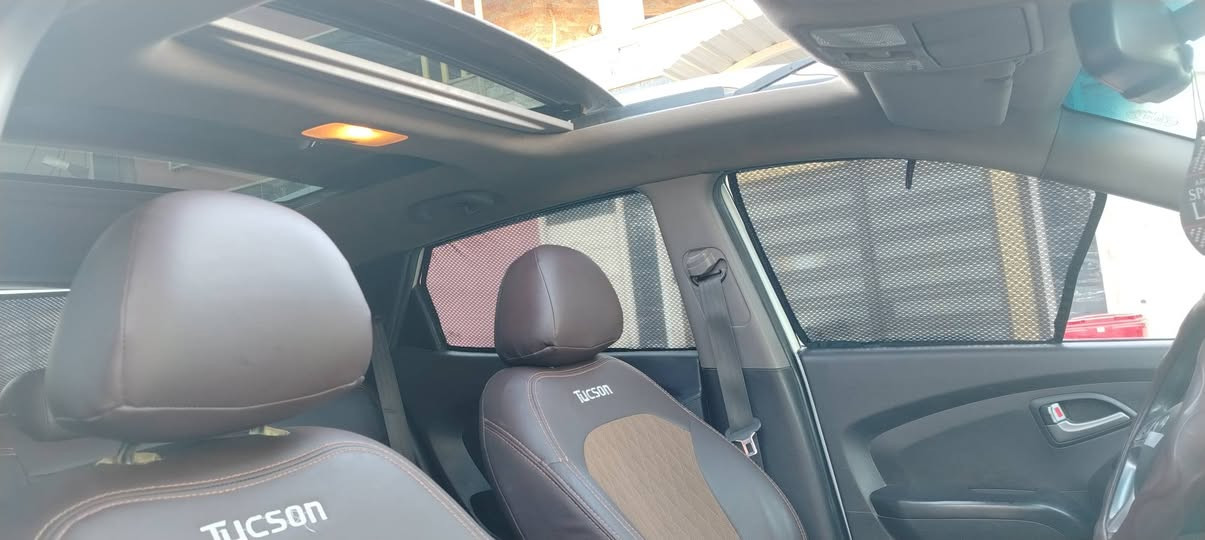 توسان 2012 بانورما
مكفوله من الصبغ كابون بانزين
مكانين بارد
ويل كب تحكمات ستيرن
بقية المواصفات المعروفة
للاتصال ***********
