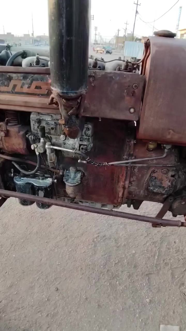 للبيع عنتر موديل 87 مكينه بلاديه وجاهزه نكره سلف بيهه سنويه بس بدون تحويل محرك جديد قطربخار مابيهه السعر 3500بيه مجال المكان بابل للاستفسار ***********
