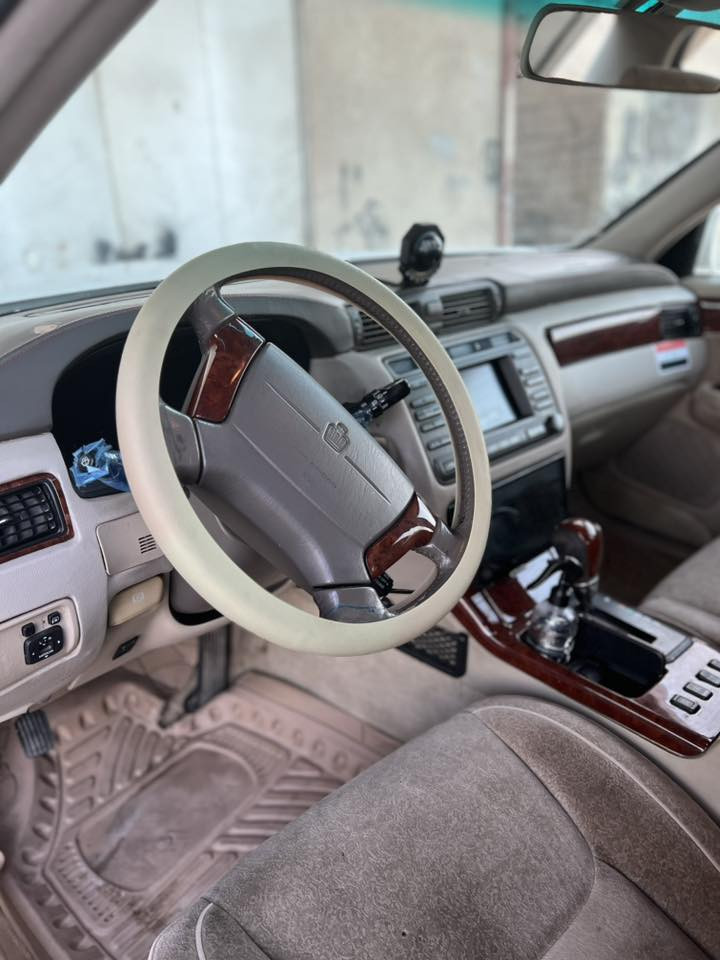 4دكم. كرستال. شاشتين  ديفور. لكبير كير حداده تبريد خلفي  ثلاجه. برده خلفيه كشنات كهربائيه. ويل رياضي سياره كامرتين  جاهزه متوم. رقم وسنويه. ورقم شاصي  فول برغي نقص مابيها  لستفسار اتصل ***********
