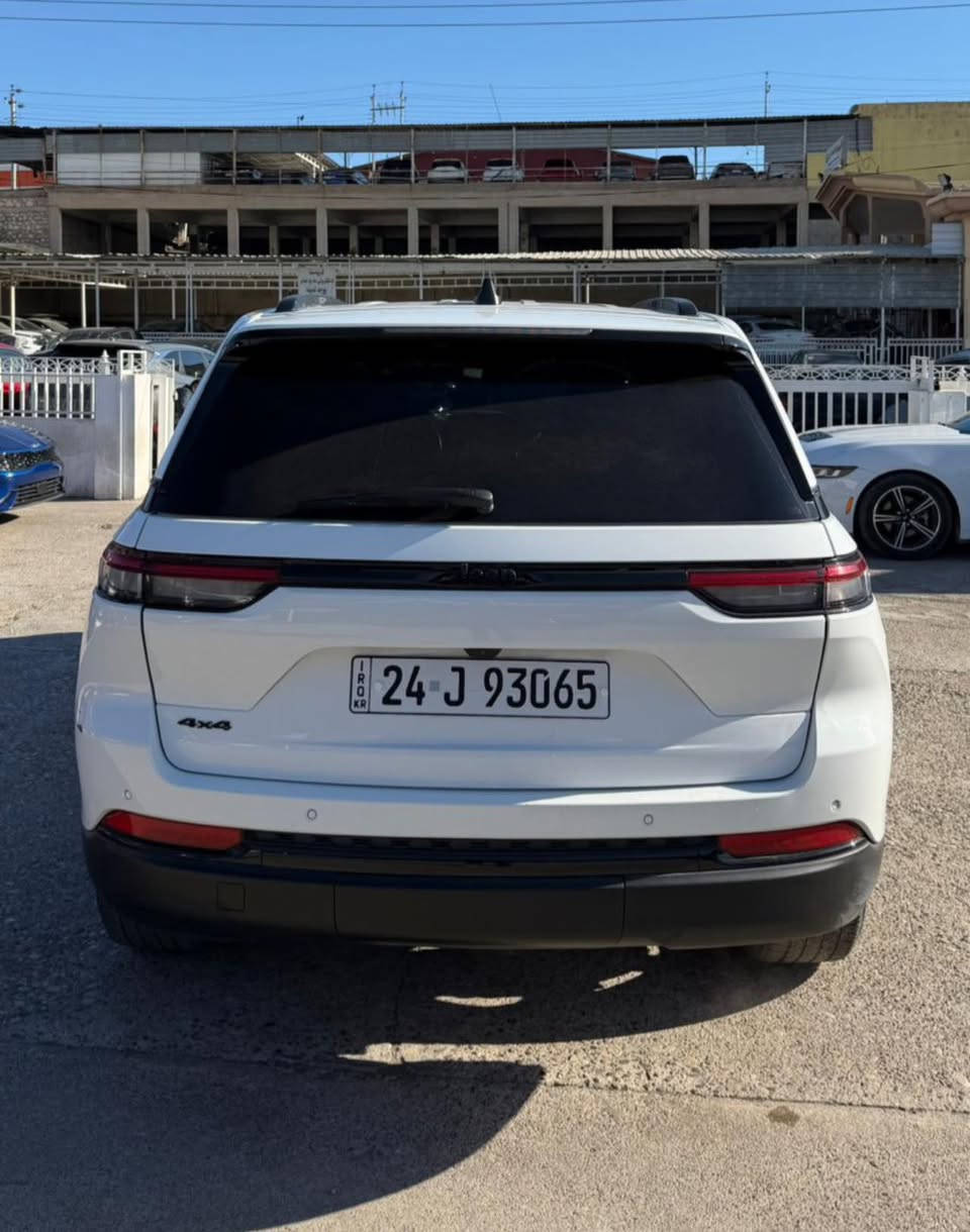 جيب كراند شيروكي
سياره مرقمه كامل
موديل 2023
مواصفات فول
فتحه
بصمه
بريك بصمه
رادار خلفي 
رادار امامي 
رادار جانبي 
كاميرا 
تحكم ستيرن 
تحديد السرعة 
ويل كروم 
لايت زينو 
سبعه راكب
تبريد مركزي 
كشن هيتر
بي بعد اهوي مواصفات 
صبغ جاملغ و بونيت بدون دواخل 
ارباك سيستم
سعر285
عنوان عقرة 
صور الحادث موجود بل منشور

1C4RJHAG5N8610452

***********
***********
