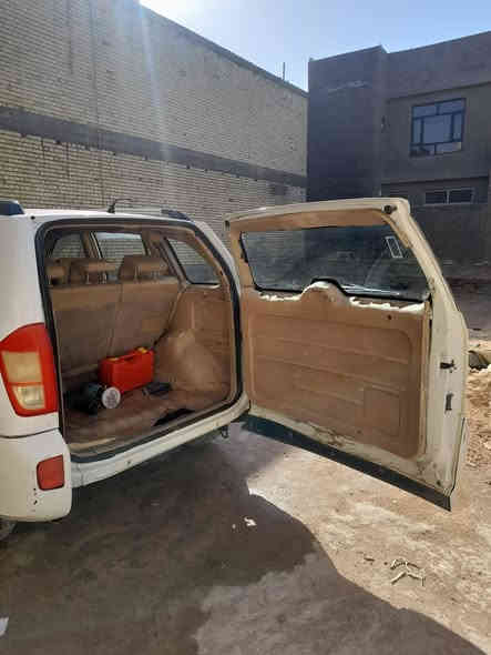 السلام عليكم 
تيكو موديل ٢٠١٣ للبيع مواصفات السيارة معروفة تبريد شغال صدر مع دبلات امامي وخلفي جديد سنوية جديدة رقم انكليزي جامه أمامية جديدة لا صرف ولا تبخير صيانة منظومة بنزين جديدة بوستر كير  جديد ماشية ١٤٠ الف السعر ٦٢ ورقة المكان بغداد الدورة للإستفسار *********** غير متواجد عالفيس
