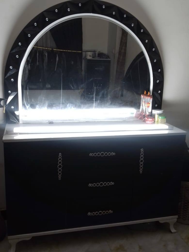 جرباي نفرين معا ميز تواليت سعر ٢٠٠ بيها مجال مكان دوره


**إذا كنت صاحب هذا الإعلان وتريد حذفه لأي سبب، رجاءا أرسل رسالة إلى الدعم الفني**