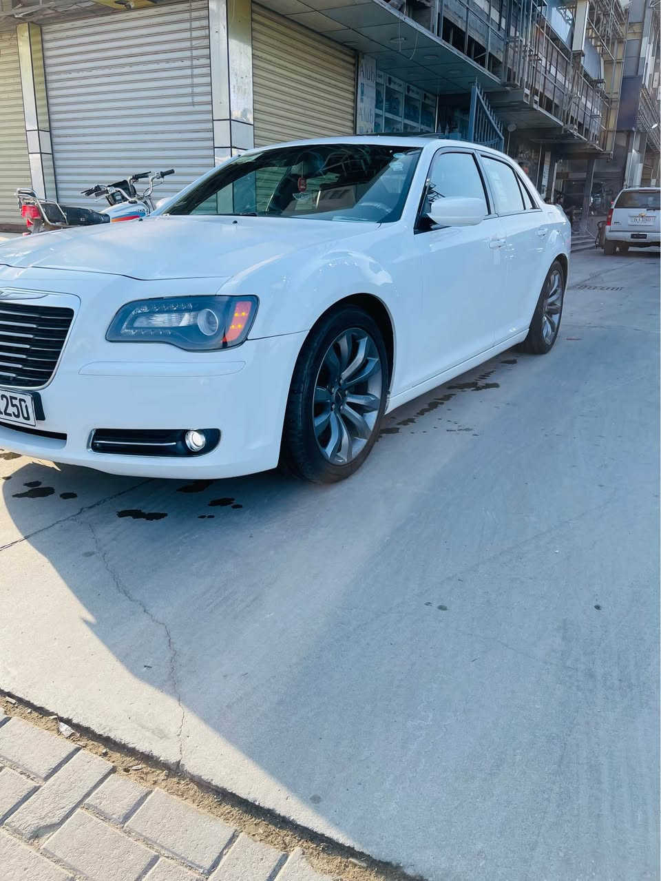 اوباما 2014 Sفول مواصفات سياره  جديده كلش وماشيه 70 الف مكفوله ضربه صبغ تبديل فقط مكان بارد مكاني بصره السعر 215 
رقمي *********** البصرة, العراق
