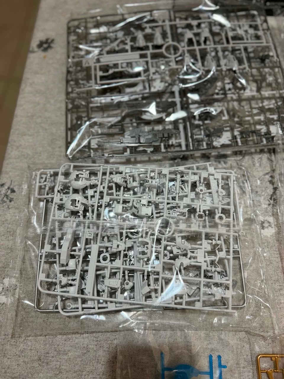 كت  جاندام  وينج زيرو بانداي اصلي ممفتوح ولا قطعة كله كبس جديد  وباقي التفاصيل موضحة بالصور  على اول تم40  الف ويا التوصيل


**إذا كنت صاحب هذا الإعلان وتريد حذفه لأي سبب، رجاءا أرسل رسالة إلى الدعم الفني**