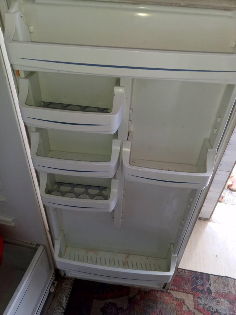 ثلاجة للبيع
16 قدم مستعمله 
نوع فستل
شغاله ماطور الشركه 
السعر 150
الاستفسار : ***********
                 ***********
