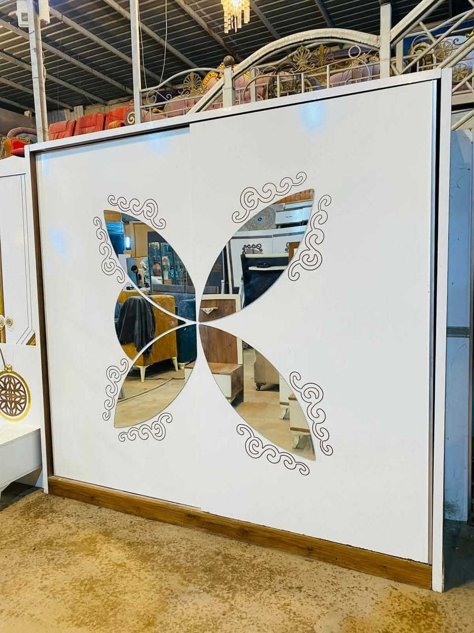 غرفة نوم تركي
مستعمل نضيف 
تتكون من 5 قطع
 والسادسة هدية طابورية
نضافة 90/95%💯
السعر 👈450👈 ألف فقط
مع نقل وشد داخل بغداد مجاني


**إذا كنت صاحب هذا الإعلان وتريد حذفه لأي سبب، رجاءا أرسل رسالة إلى الدعم الفني**