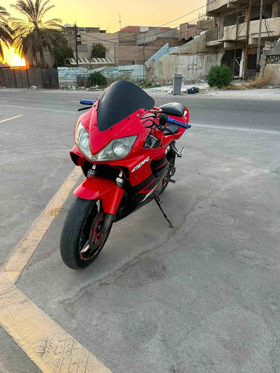 سلام عليكم دراجه فوراي داجه جديده بعنه كلمه كل نقص مابيهه جديده كهربائيه كامله مكمله دراجه ممفتوحه دراجه دراجه بعد نضف من الصور كلش نضيفه دراجه كير مكينه كفاله عامه مكاني الغزاليه السعر خاص خابر او راسلني وتساب وتدلل الرقم ***********
