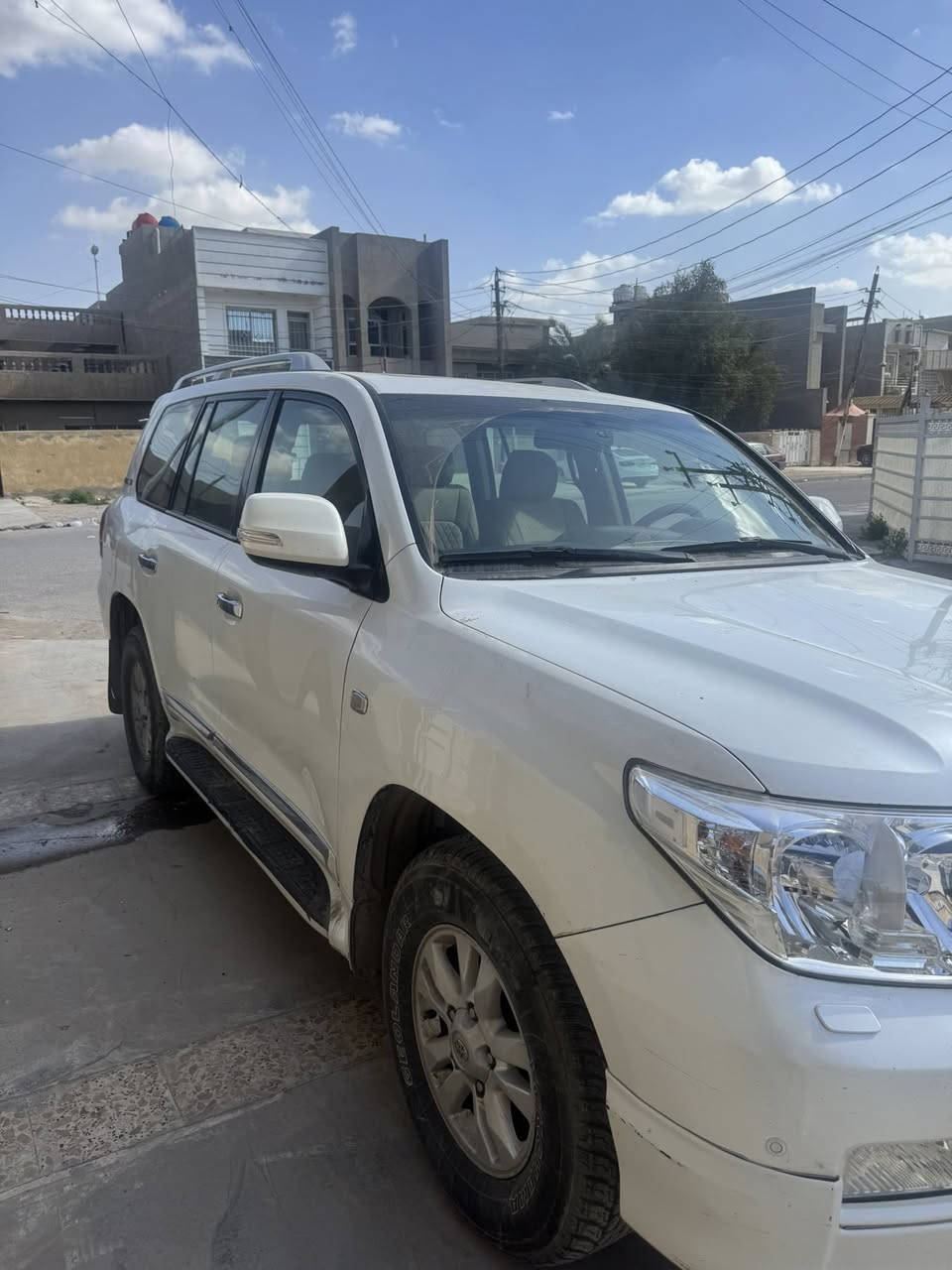 السلام عليكم لاندكروز 2011 ستينيه سياره فول فتحه قماره كشنات كهرباء وفول لل اخير سياره جاهزه من كلشي شغل وطلع وهذا الفحص 2026/2/2 يعني ما صارله هواي الفحص السعر 310 وبيها مجال قليل كلش 
***********
