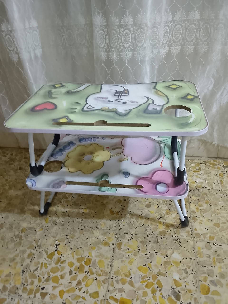 السلام عليكم غراض للبيع كلمن وسعره عنوان كوت حي الحكيم رقم الهاتف ***********
