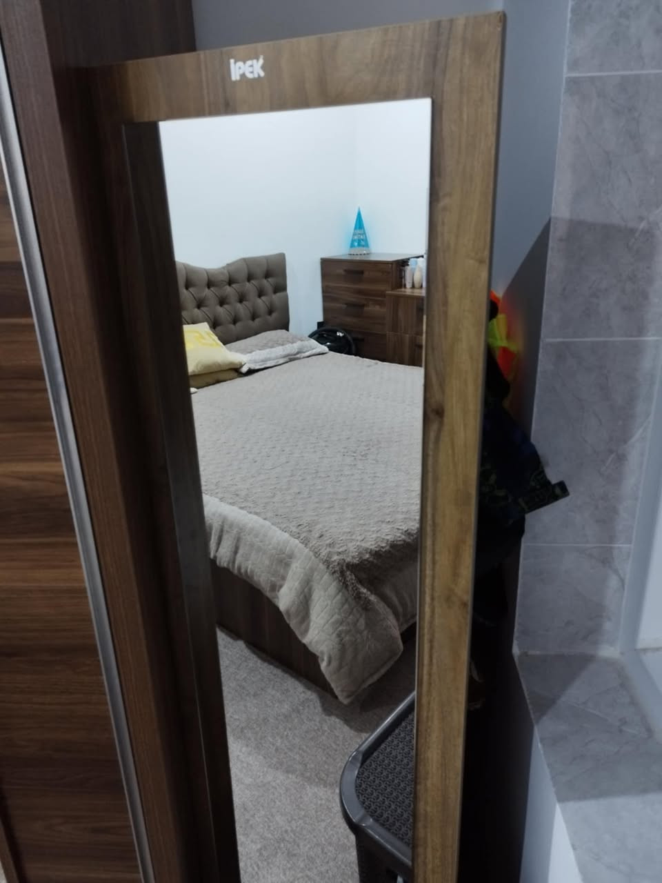 تاقم نوستن بۆفرۆشتن حە وت پارچە یە تورکیە معرە زە کە ی سکە یە زۆرپاکوبێ کێشە یە سعر550هە زارو معاملە شوێن سلێمانی بکرە جۆ ژم ***********
