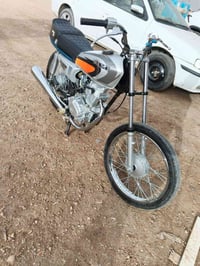 دراجة • بدون وراق • ميسان