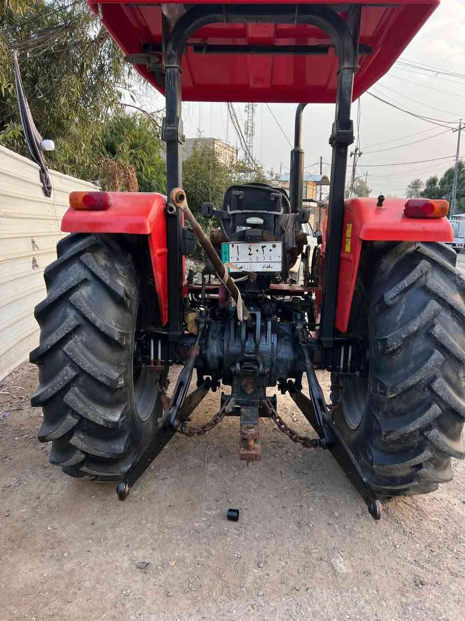 مكينه فوركسن تركي 2010 تحويل مباشر مع فدان صاج ودكس شحط بلادي للبيع
العنوان بغداد منطقة الراشديه 
الرقم***********
