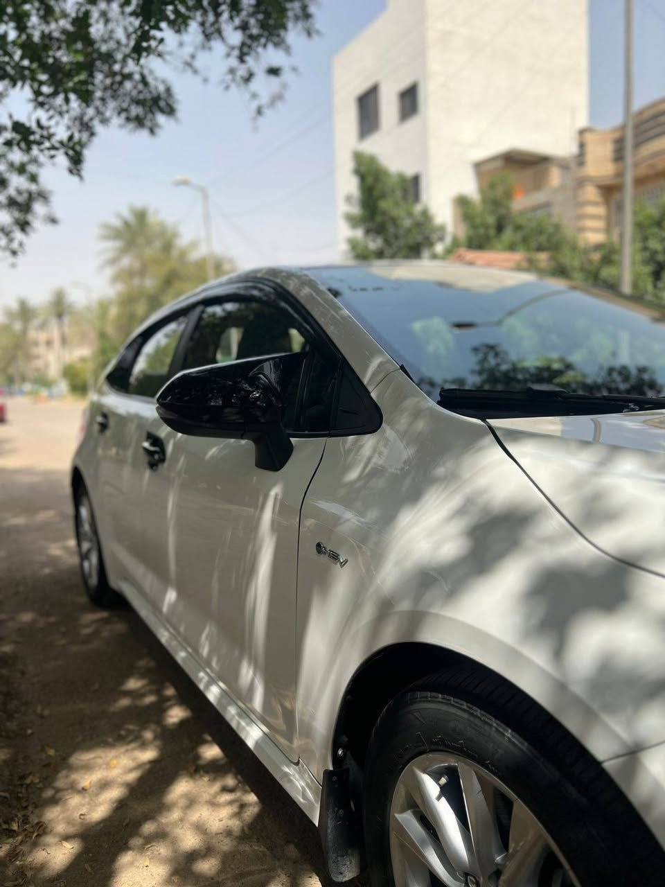 سلام عليكم عيوني سياره للبيع كورلا موديل 25 فوال موصفات للخير سياره جديد بعده عله وضع الشركه ماشيه 1000 بعد بل سلفوان صار  بيه تبديل جملغ وبنيد فقط الباقي كفاله عامه مكان بابل سياحي شراي يتصل وإني خادم للجميع السعر 140وبيه مجال قليل للشراي مكان بابل سياحي شراي يتصل ***********  شرط تحويل عقد مروري
