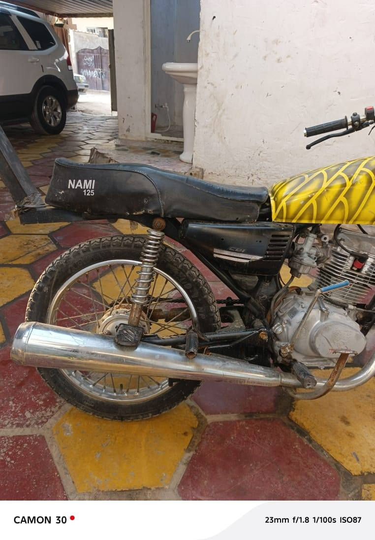 سلام عليكم دراجه للبيع شراي يجي خاص كلشي مناقصه عنواني صويره 2018
***********
