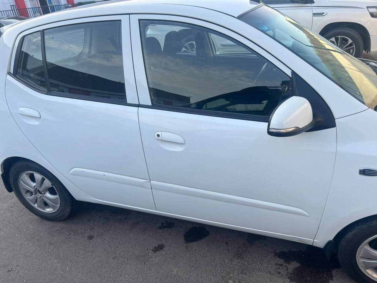 سلام عليكم هونداي اي تين موديل 2013سياره مكفوله كفاله عامه على وضع الشركه شرط سونار سياره مكينه وكير مكفولات صدر امامي و خلفي جديد تخم تاير جديد سياره معروضه 85وبيه مجال مكان سياره بقداد شارع فلسطين شراي يتصل على الرقم ***********
