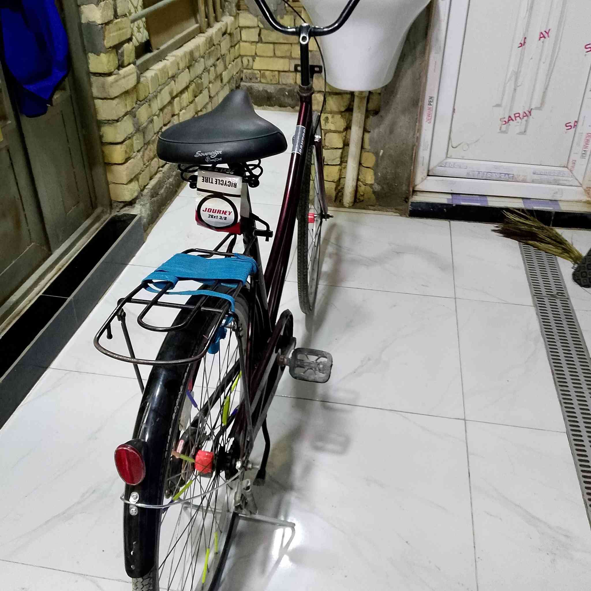 سلام عليكم بيسكل للبيع حجم 26مديل15السعر 90وبي مجالرقم الهاتف***********
