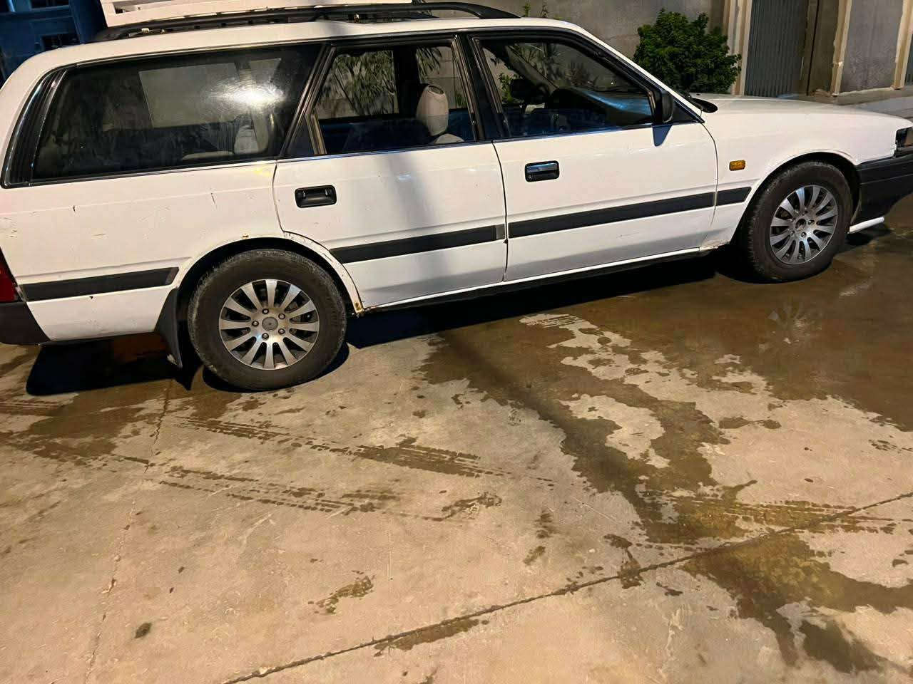 تحيه طيبه……
مكلف بالنشر''''
للبيع مازدا ستيشن موديل 1990 
گير عادي 
محرك 8 بخ 
سياره نضيفه بدون نواقص 
تخم تاير جديد بدون صبغ السياره 
سنويه جديده 
السعر 25 ورقه وبي مجال بسيط 
مكان السياره ديالى خانقين 
للاستفسار الاتصال بصاحب السياره 
*********** خناقين, ديالى
