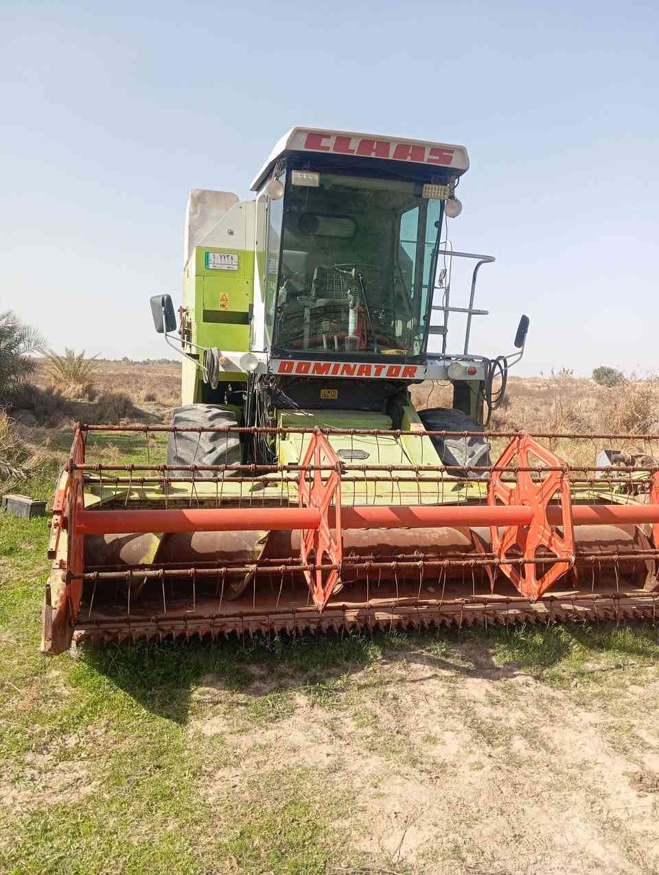 سلام عليكم حاصده للبيع موديل 2003فول مواصفات بريمه نفخ تاير عريض طبله بلاد محرك بيركنز بم طرح سوبر حلوه وجنضيفه سعر 45مليوم مع المجال رقم واسط اتصال ***********
