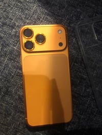 ايفون 17شريحة اكترونية بعدة جديد عدد دورات 8بعدة بضمان جهاز جديد ذاكره...