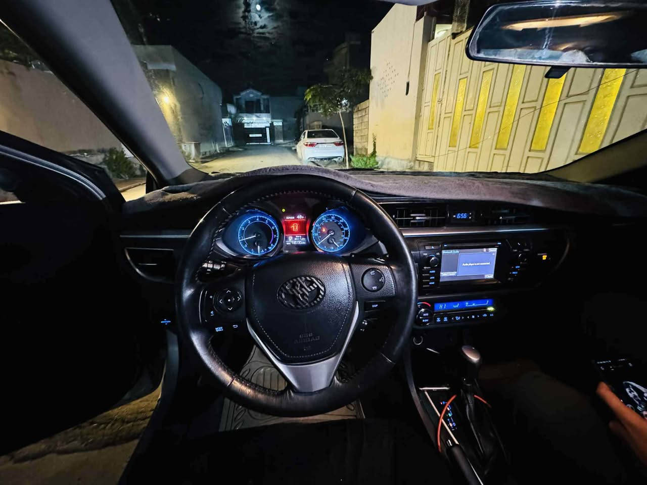 تحية طيبه الى جميع اعضاء المحترمين
كورلا للبيع او مراوسه حسب القناعة
موديل 2015 من فئه S اسلايد روف شفتات استيرين بصمه طخم اطارات جدد سيارة بيه نصف جامرلغ امامي صبغ من طرف السايق وجامرلغ الثاني بيه تعديل بسيط جدا بدون دواخل وبدون ارباك رقم و سنوية جديدة شرط التحويل و وكاله سعر 138 بيه مجال بسيط
للاستفسار اتصل 
*********** مكان سيارة طوز خورماتو طوز, صلاح الدين
