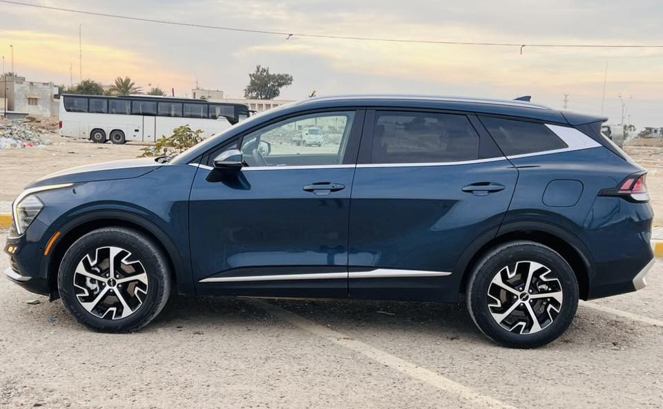 السلام عليكم
للبيع فقط بدون مراوس
كيا سبورتج// 2024
فول 1/1  عدا الفتحه 
عداد المسافات  (15) ميل فقط
حادث جانبي جاملغ امامي امبدل بلادي نفس الون 

السيارة دخول جديد بسمي  تحويل وكاله مضمون
السيارة جديدة وبدون اي نقص 
المواصفات
1- بصمه تشغيل ابواب وتشغيل عن بعد
2-كشنات جلد
3- شاشه كبيره لمس متصل
4- محرك 1600 تيربو هايبرد 
5- حساسات امامي وخلفي
6- فور ويل 4&4
7- لدات امامي خلفي 
8- اطفاء ذاتي 
9- رادار امامي وخلفي وجانبي
10- تبريد قطعتين  لمس  
11- كشنات كهرباء وتدفئه 
12- خمس وضعيات قياده (سمارت- سبورت- اقتصادي-ثلجي - اعتيادي)
13- كير 8 سرعات
14- اشاير بل امري 
15- ويل كب اسود 18
16- شحن واير ليس
17-تنبيه اهتزاز بلستيرن
——————————————————————
للأستفسار 
***********
مكاني سامراء 
السعر. 210$ وبيها مجال للشراي
