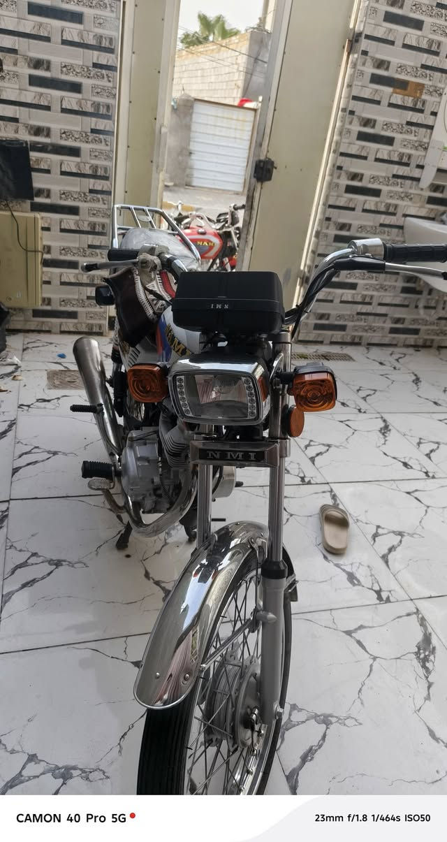 دراجه نامه أصلي مديل 22 ما مفتوحه تجي تفحص مو تعمير بلادي 22 مكاني سماوه قضاء الرميثة سعره ب٩٥٠ وبيه مجال للشراي ذا مو شراي لا تعبني طلع كبل متواجد خاص رقمي ***********
