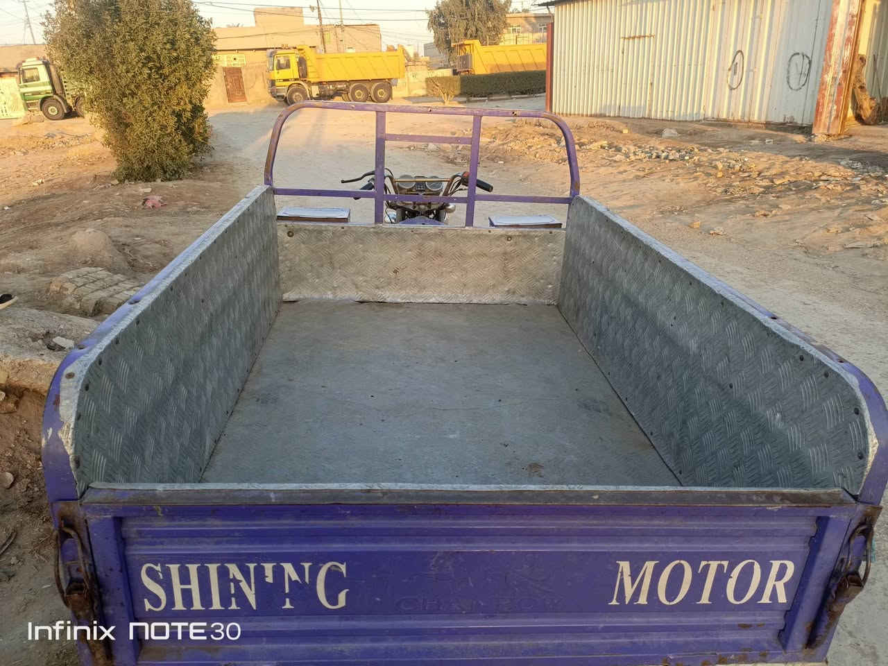 اسلام عليكم ستوته صقر 21 شاديلها شاصي 17 للبيع اوراقها 21 
السعر 1200 وبيها مجال مستعجل على بعيتها 
العنوان بغداد النهروان 

*********** بي واتساب
