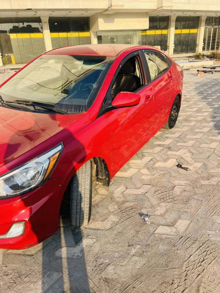 سلام عليكم اكسنت 2016 ماشيه 69 حقيقي 
السيارة مكفوله 
أمريكي حادث جانبي صفحه السيايق بيبان 
مكينه كير خير من الله 
مكينه 1.6 
السعر 87 او بيها مجال 
*********** 
غير متواجد ع الفيس فقط واتساب او شريحه
