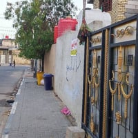 بيت مساحة 200 دور الشرطة 74 طابق واحد و الطابق الثاني غرفتين هيكل قرب ...